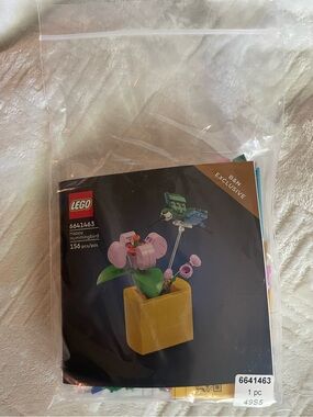 LEGO Happy Hummingbird - B&N Exclusive 6641463